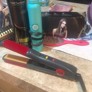 CHI flat iron
